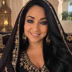 Single Arab woman in Placencia, Belize, Belize