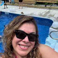 Single Arab woman in Charlotte, NC, United States