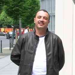 Single Arab man in Cairo, Egypt