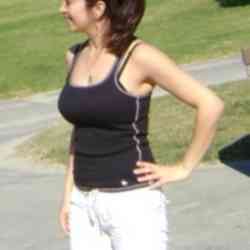 Single Arab woman in New York, New York, United States