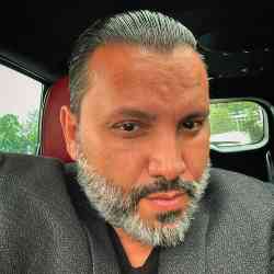 Single Arab man in New York, New York, United States