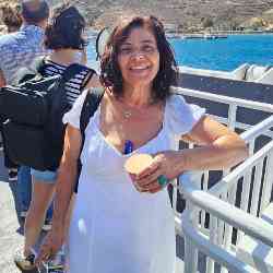 Single Arab woman in Yagoona, New South Wales, Australia