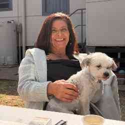 Single Arab woman in Yagoona, New South Wales, Australia