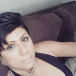 Single Arab woman in Miami, Florida, United States