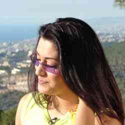 Single Arab woman in Amman, Jordan