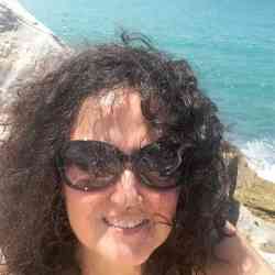 Single Arab woman in Bayrut, Beirut Governorate, Lebanon