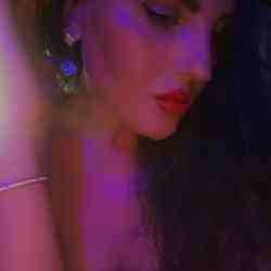 Single Arab woman in Thornhill East, Ontario, Canada