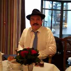Single Arab man in Paris, Île-de-France, France