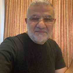 Single Arab man in Dearborn, Michigan, United States