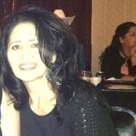 Single Arab woman in Los Angeles, California, United States