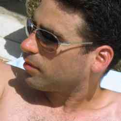 Single Arab man in Beirut, Beirut Governorate, Lebanon