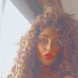 Single Arab woman in Bayrut, Beirut Governorate, Lebanon