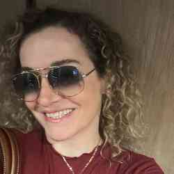 Single Arab woman in Bayrut, Beirut Governorate, Lebanon