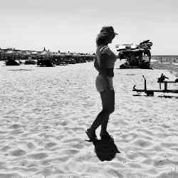 Single Albanian woman in Toronto, Ontario, Canada