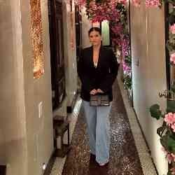 Single Albanian woman in New York, NY, United States