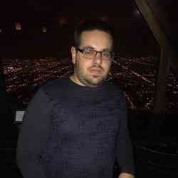 Single Albanian man in Chicago, Illinois, United States