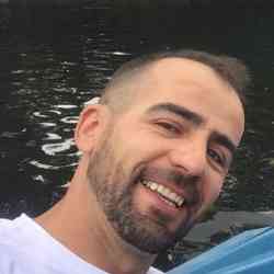 Single Albanian man in New York, NY, United States