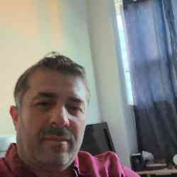 Single Albanian man in Toronto, Ontario, Canada