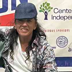 Single Albanian man in Chicago, Illinois, United States