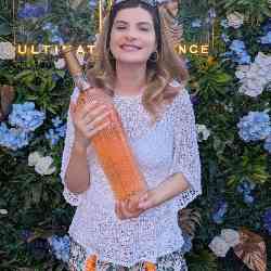 Single Albanian woman in London, England, United Kingdom