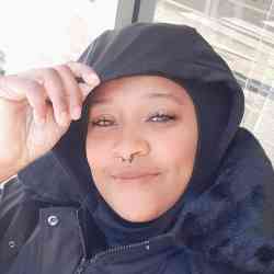 Single Albanian woman in Florida, New York, United States