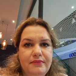 Single Albanian woman in London, UK, United Kingdom