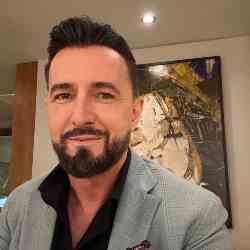 Single Albanian man in Troy, MI, United States