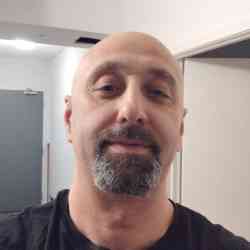 Single Albanian man in Toronto, ON, Canada