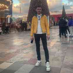 Single Albanian man in Elbasan, ألبانيا, Albania