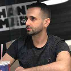 Single Albanian man in Chicago, IL, United States