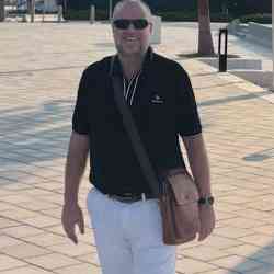 Single Albanian man in Toronto, ON, Canada