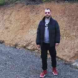 Single Albanian man in New York City, NY, United States