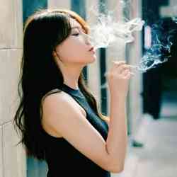 Single Albanian woman in London, UK, United Kingdom