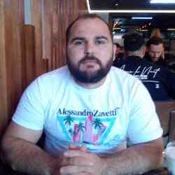 Single Albanian man in Berat, Αλβανία, Albania