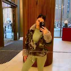 Single Albanian woman in Royal Borough of Kensington and Chelsea, London, United Kingdom