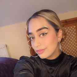 Single Albanian woman in Luton, UK, United Kingdom