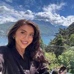 Single Albanian woman in London, UK, United Kingdom