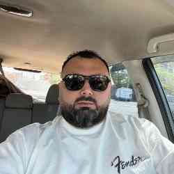 Single Albanian man in New Rochelle, NY, United States