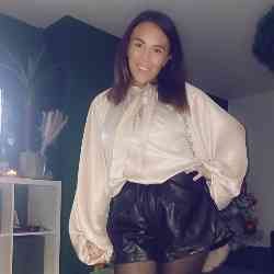 Single Albanian woman in Liverpool, UK, United Kingdom