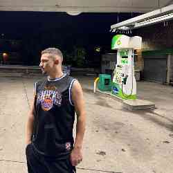 Single Albanian man in New York, NY, United States