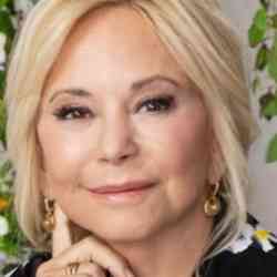 Single Albanian woman in Chicago, IL, United States