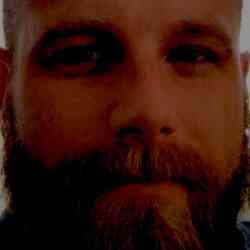 Single Albanian man in New York, NY, United States