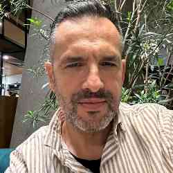 Single Albanian man in Los Angeles, CA, United States