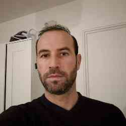 Single Albanian man in Halmstad, Sverige, Sweden