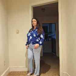 Single Albanian woman in Graham, NC, United States