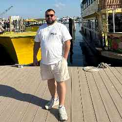 Single Albanian man in Scarsdale, NY, United States