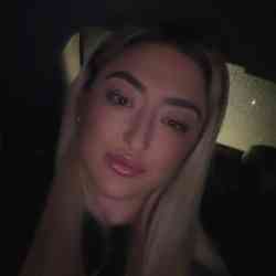 Single Albanian woman in London, England, United Kingdom