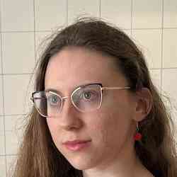 Single Albanian woman in Riccione, RN, Italy