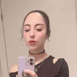 Single Albanian woman in London, UK, United Kingdom