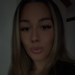 Single Albanian woman in East Rockaway, NY, United States